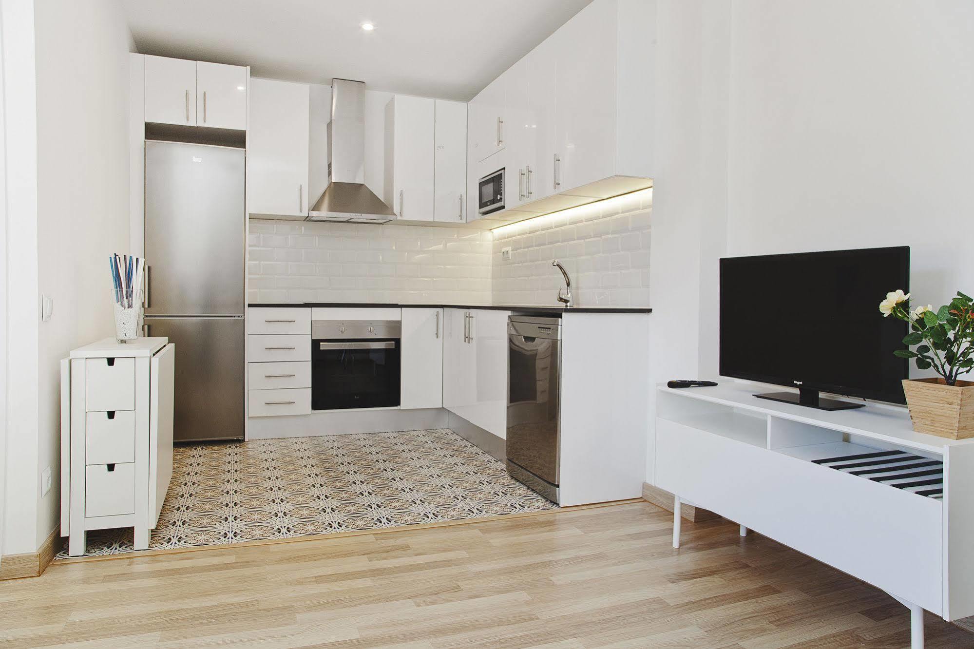 Flateli Roger Apartment Barcelona