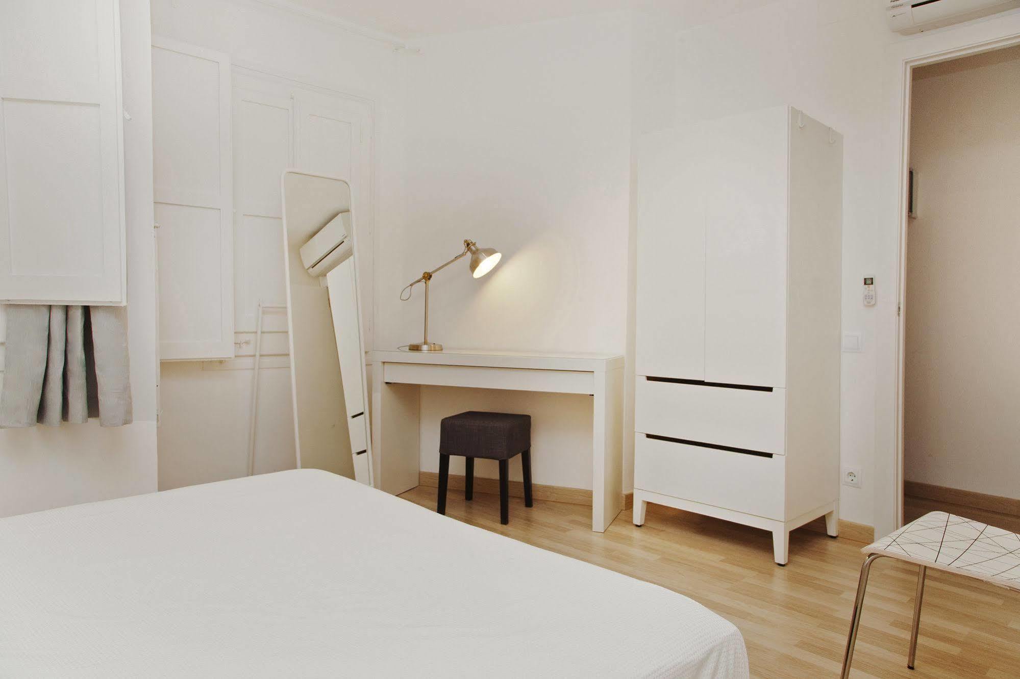 Flateli Roger 1 Appartement Barcelona